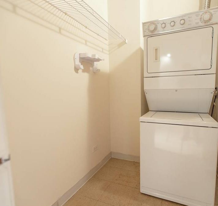 Photo - 1900 S Clark St Unidad 305