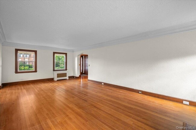 Photo - 98 Rose Hl Ave