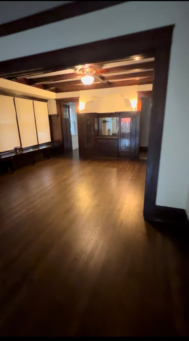 Photo - 2929 N Farwell Ave Unit 2929-lower