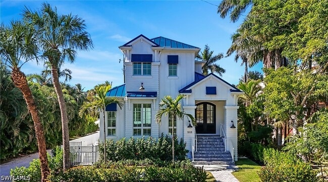 Building Photo - 844 8th St S