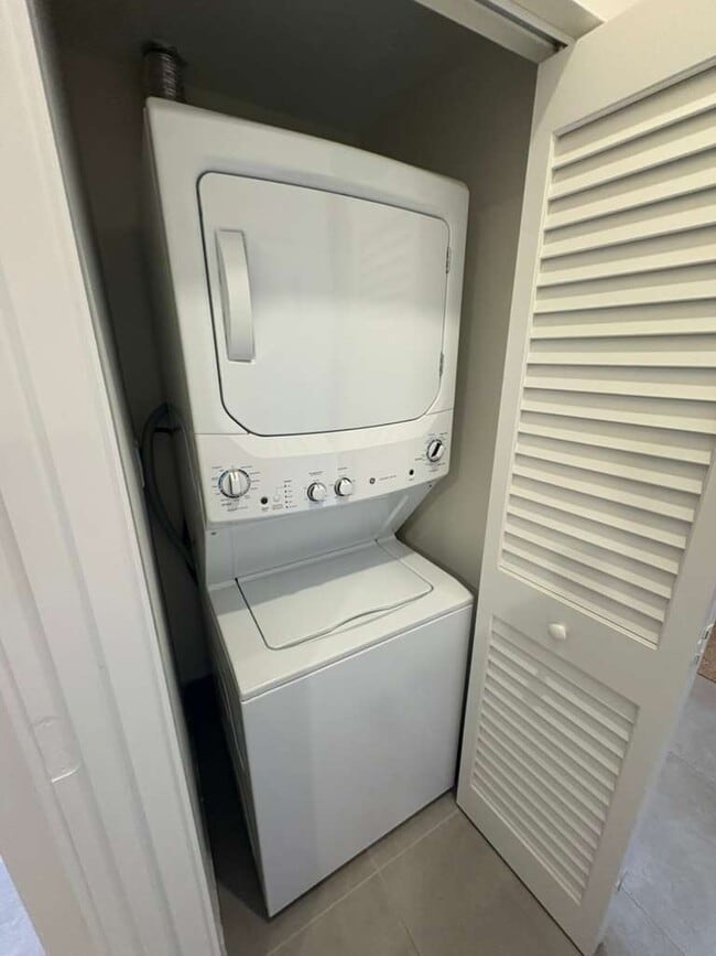 Photo - 2170 NE 168th St Unit A4