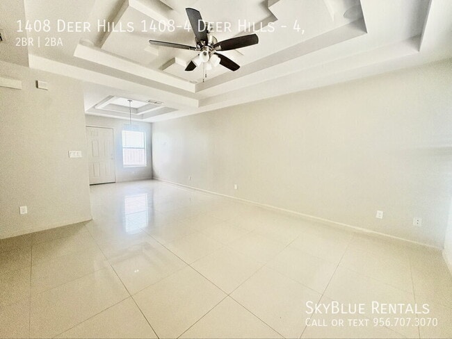 Building Photo - 1408 Deer Hls Unit 4,