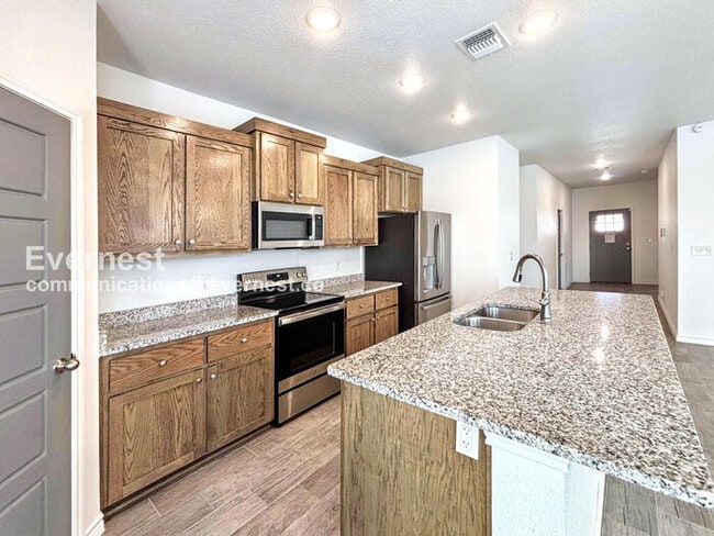 Photo - 621 Old Glory Rd