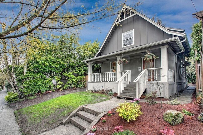 Charming Wallingford Craftsman - Prime Loc... - Charming Wallingford Craftsman - Prime Loc... House