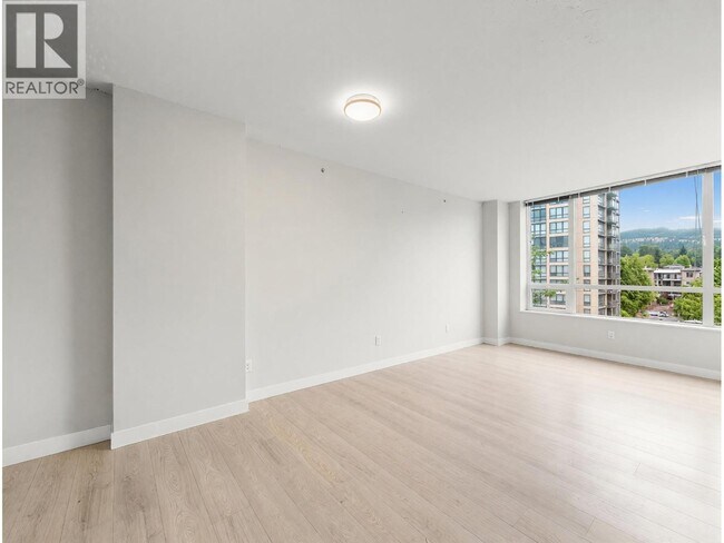 2968 Glen Dr Unit 605