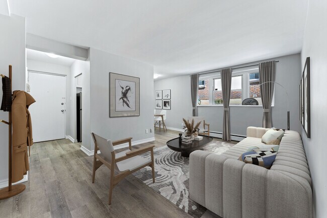 Photo - 383 Princess Avenue