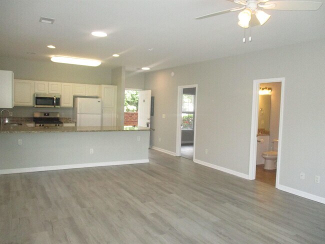 3923 Gladiola Ct
