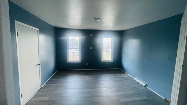 Photo - 1415 Seymour Ave