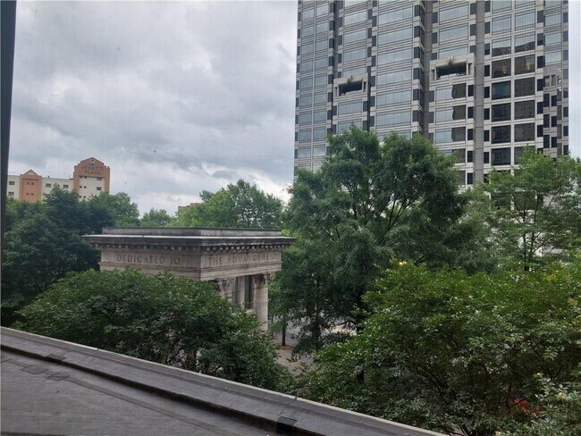 Photo - 300 W Peachtree St NW Unit 3I