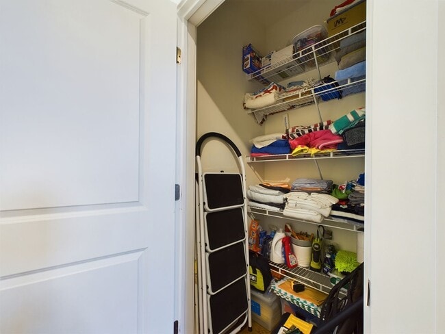 Photo - Bi-level unit with parking and rooftop