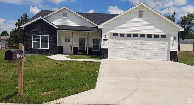 Building Photo - 1739 Savannah Ct Rental