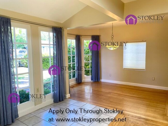 Photo - 1975 Shuey Ave