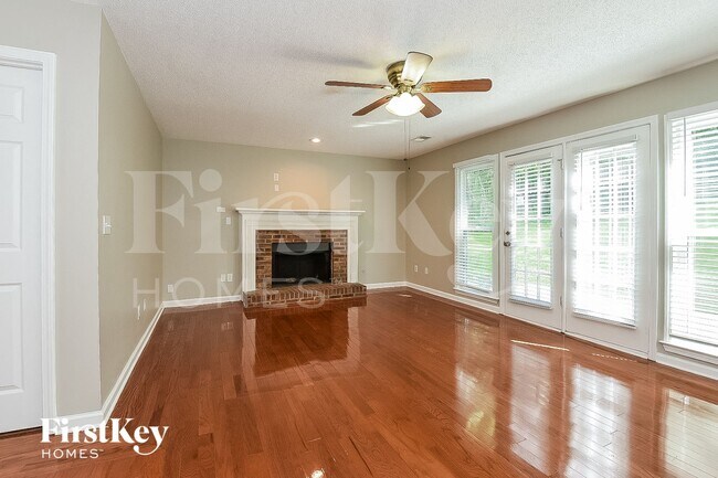 Photo - 2606 Loring Rd NW