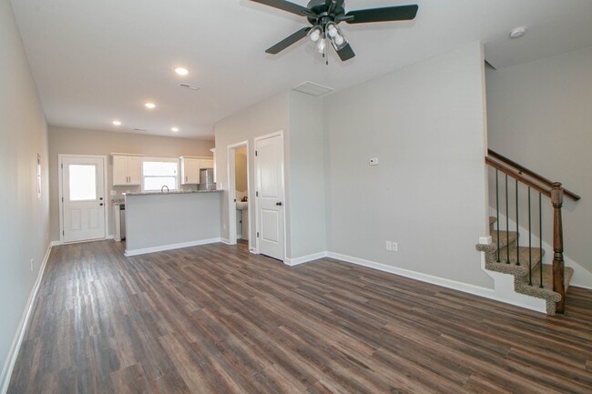 Photo - 1115 Hillwood Dr