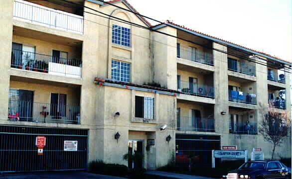 Hampton Court Apartments - Hampton Court Apartments