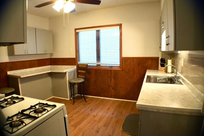 Photo - 41 Manchester Pl Unit 41 Manchester