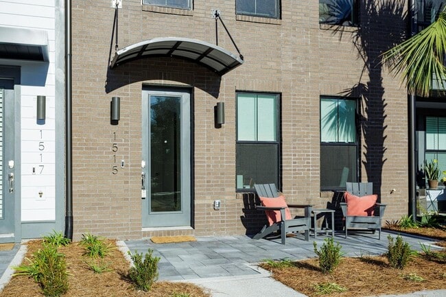 Photo - 1515 Martel St