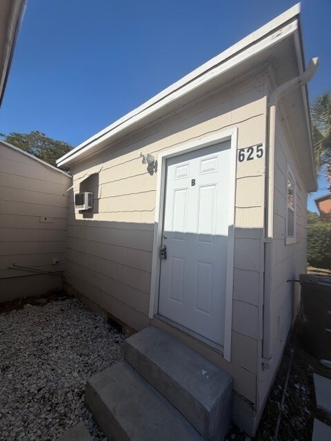 Building Photo - 625 54th St Unit B