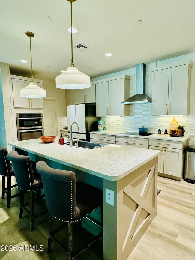 Building Photo - 4740 E Tierra Buena Ln