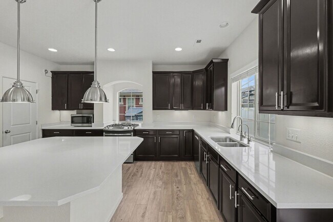 Photo - Stunning 4bed/3bath Oakwood Model Home in Erie