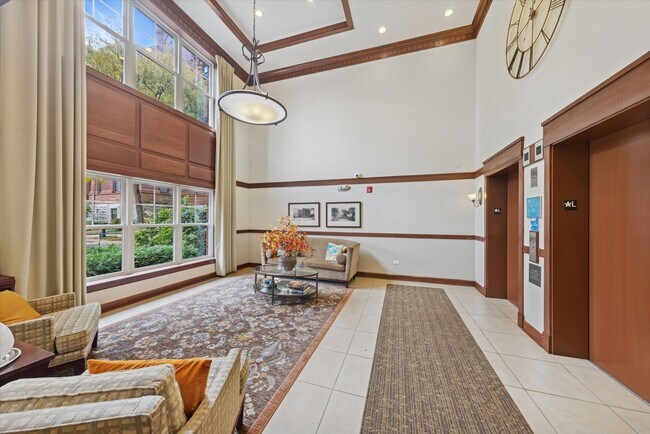 Photo - 255 E Liberty Dr