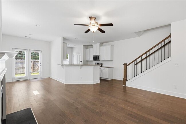 Photo - 6328 Scudders Dr