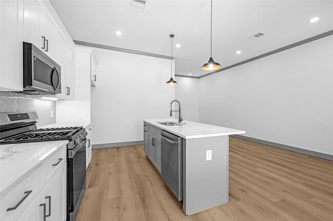 Photo - 6510 Bunche Dr