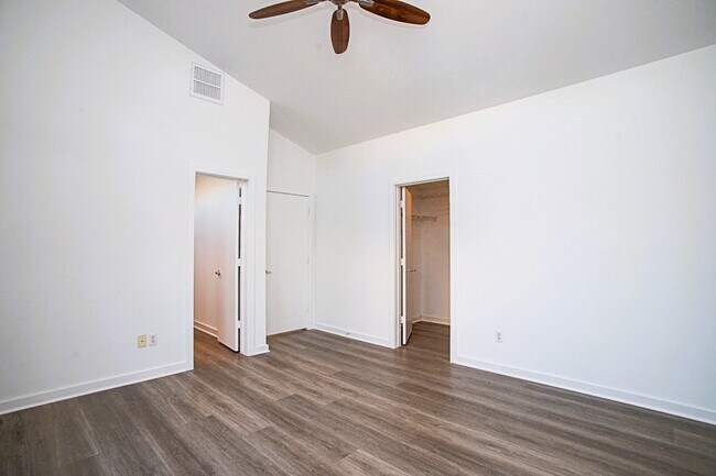 Photo - 1713 Gillette St