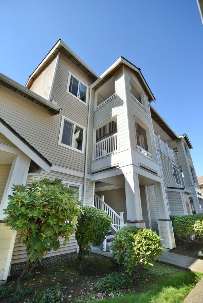 2bd/1ba Lynnwood Condo - 2bd/1ba Lynnwood Condo Unit T-202