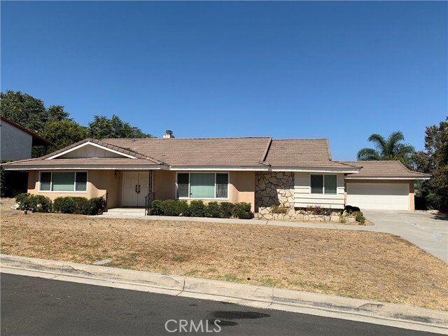 Building Photo - 12945 Hillcrest Dr
