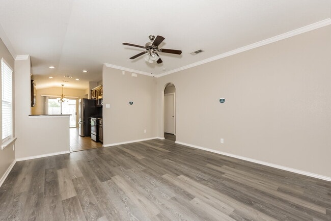 2105 Charmion Ln