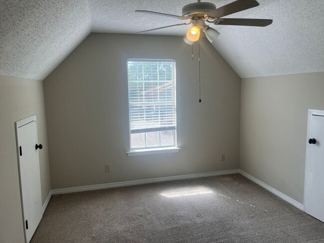 Photo - 600C Unit 600 Cheshire Lane