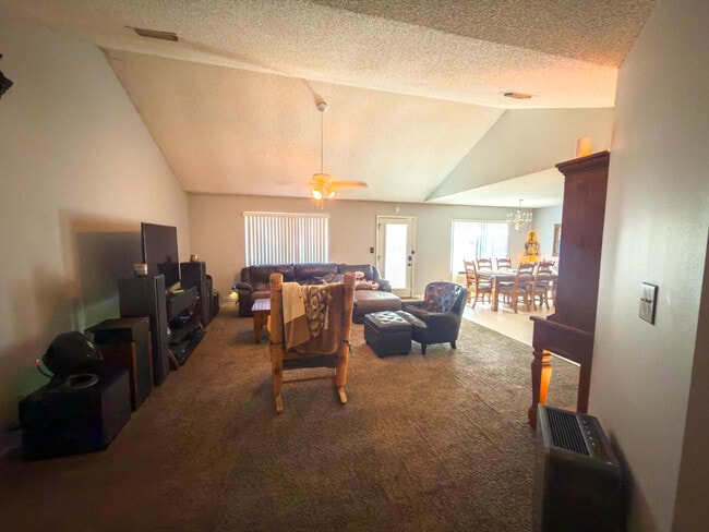 Photo - 2381 Hilton Dr