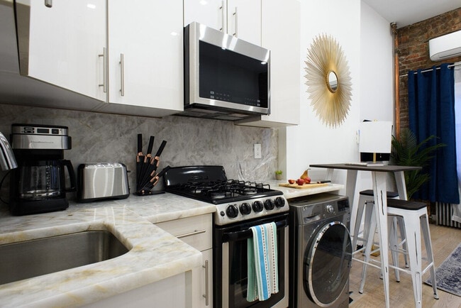 Photo - 149 E 62nd St Unit FL2-ID1021869P