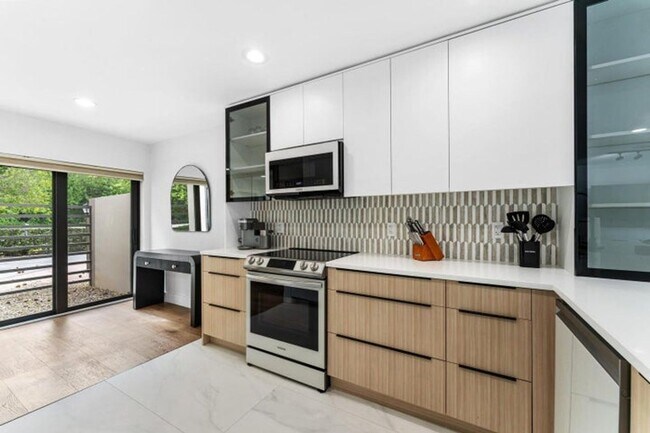 Photo - 5610 S Ocean Blvd