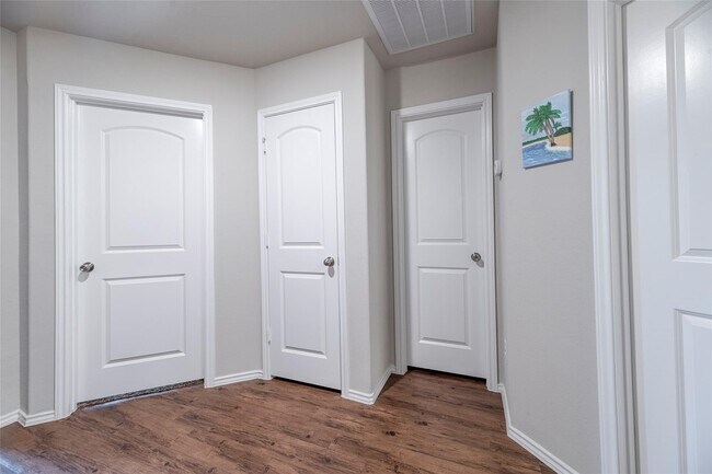 Photo - 5519 Peralta Mills Way