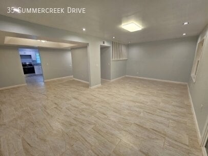 Photo - 35 Summercreek Dr