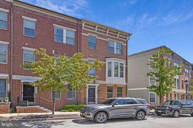 125 S High St