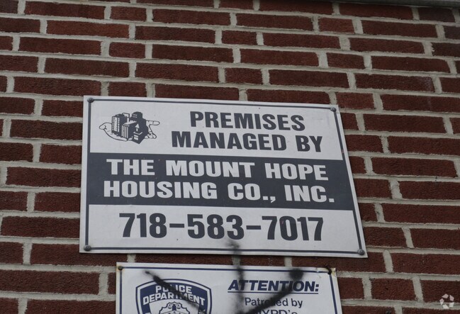 Photo - 1985 Creston Ave