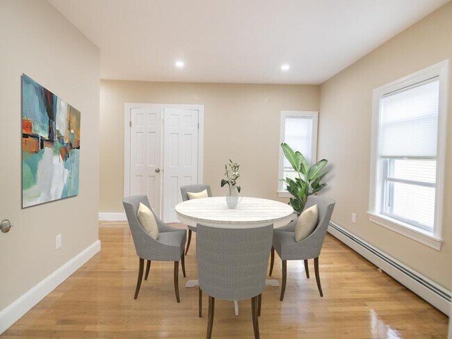 Photo - 2556 Massachusetts Ave