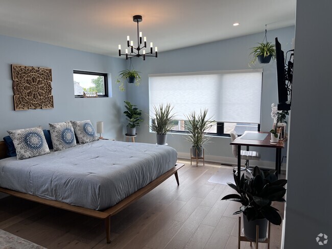 Building Photo - 1460 Spann Ave Unit 3rdfloor Rental