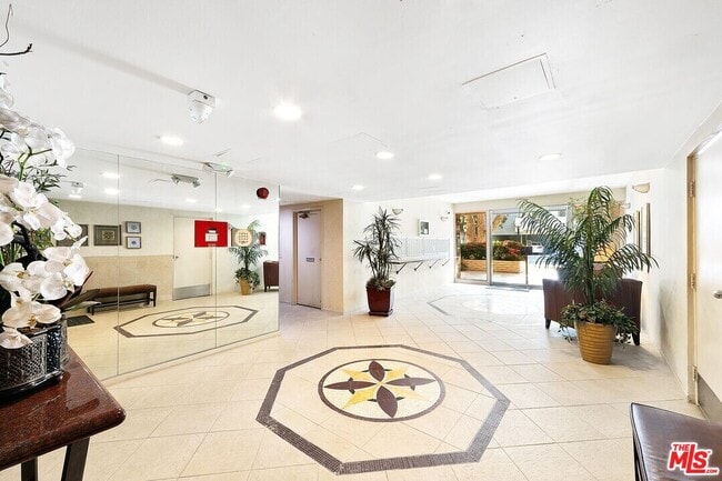 Photo - 10671 Holman Ave Unit 104