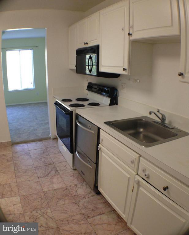 Photo - 5817 Edson Ln Unit 202