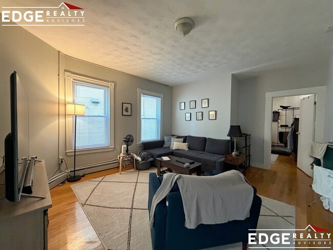 Photo - 471 Cambridge St Unit 3