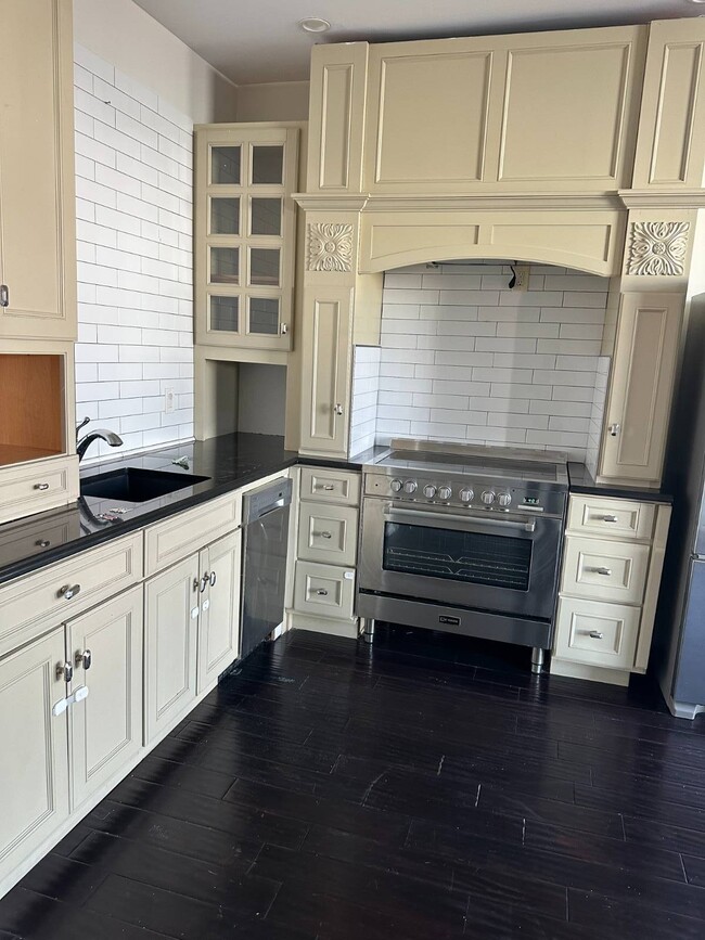 Photo - 560 Fountain Ave Unidad 1