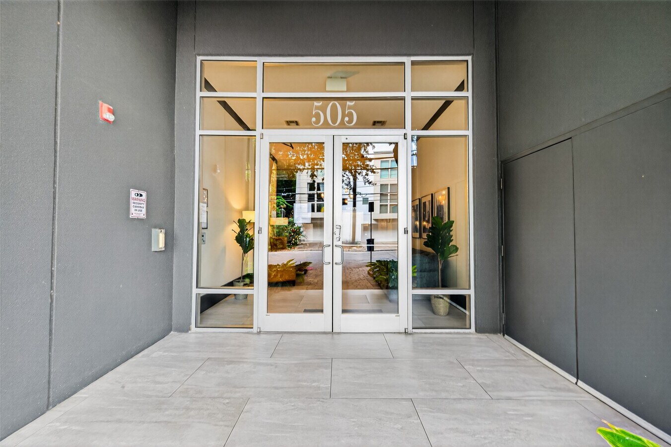 Photo - 505 Jackson Hill St Unidad 404