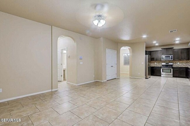 Photo - 12445 Chamberlain Dr