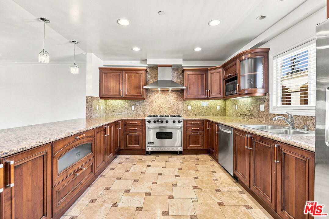 Photo - 1828 Glendon Ave