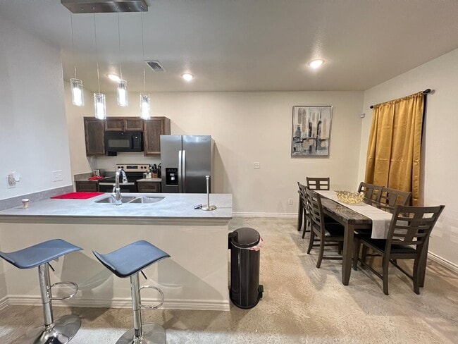 Photo - 1813 Emma Naylor Ct