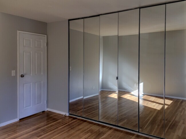 Huge closet, mirrored floor to ceiling closet doors. - 205 Regency Park Drive Unit 205